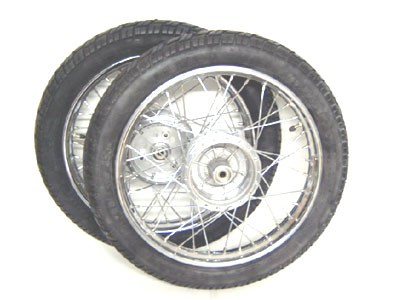 Komplettradsatz 16" Chrom Vee Rubber 094